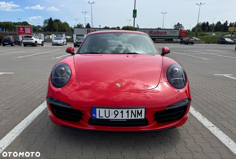 Porsche 911 Carrera 4 PDK - 4