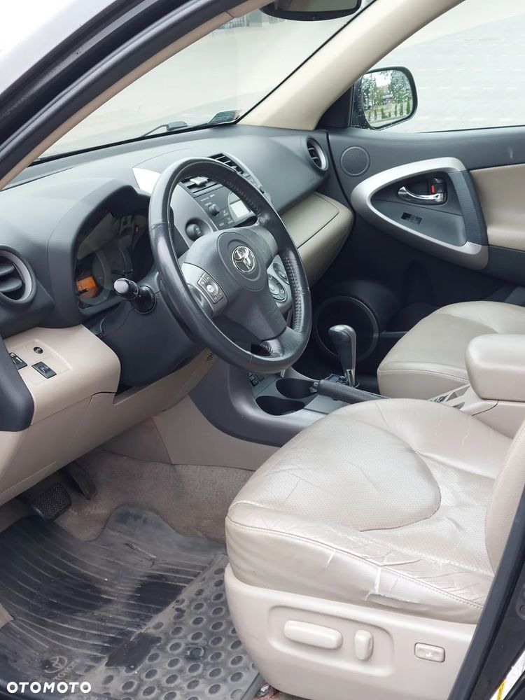 Toyota RAV4 2.0 VVT-i Prestige - 11