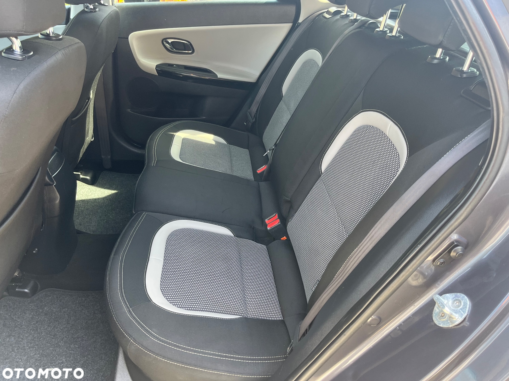 Kia Ceed - 19