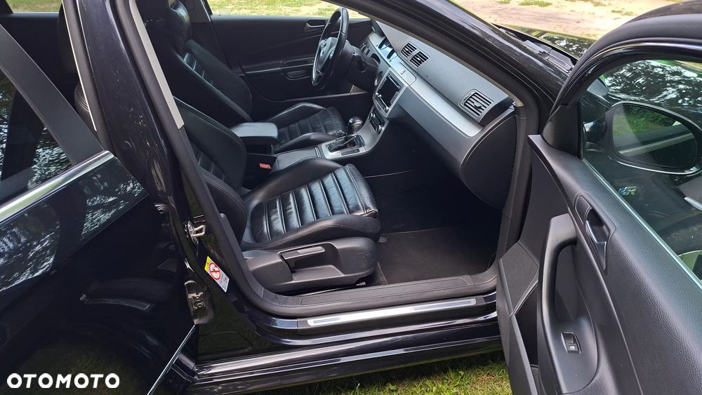 Volkswagen Passat - 13
