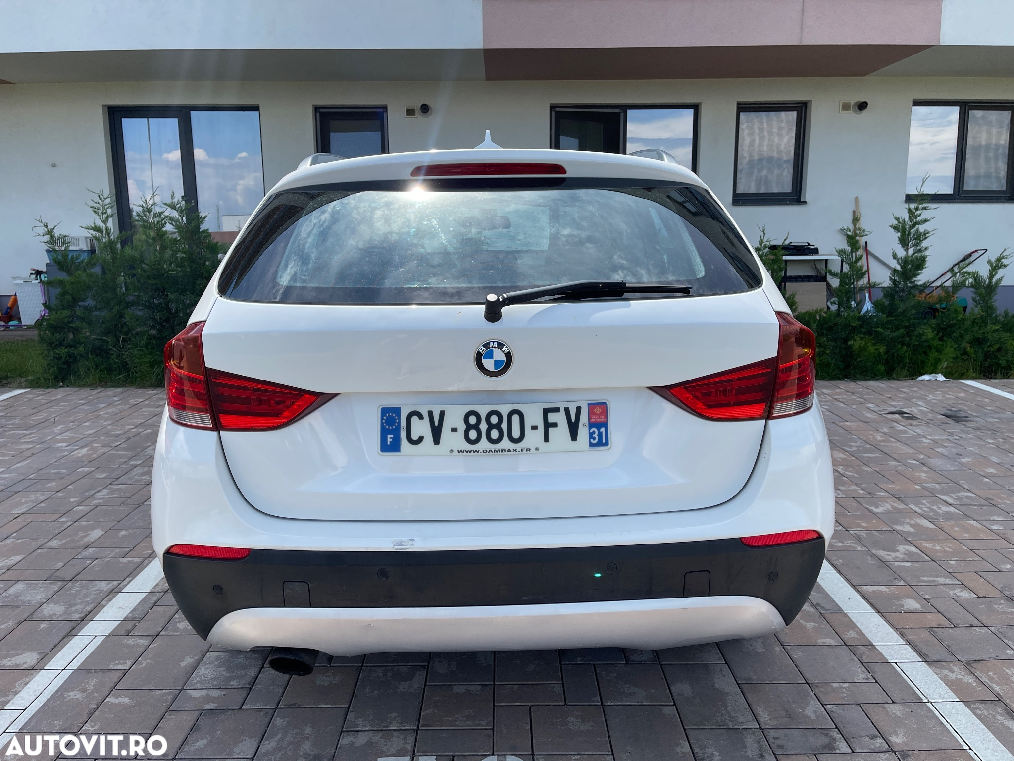 BMW X1 xDrive18d Aut. Sport Line - 2