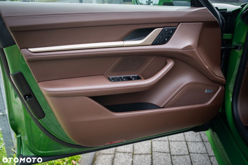 Porsche Taycan 4S Performance Plus - 13