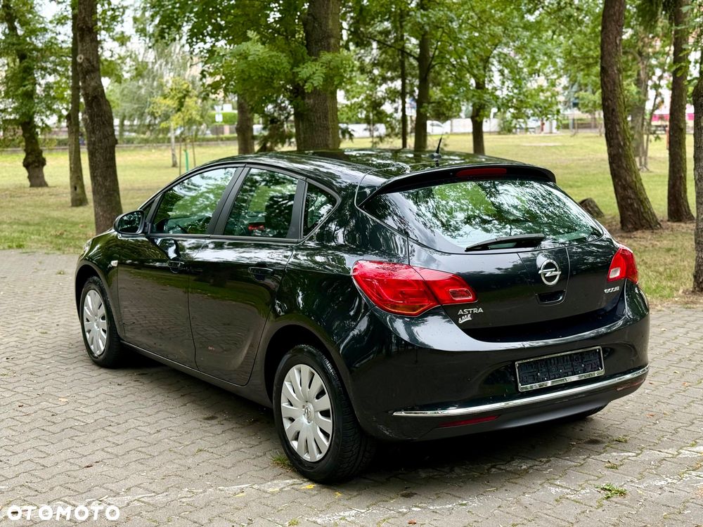 Opel Astra 1.4 Innovation - 8
