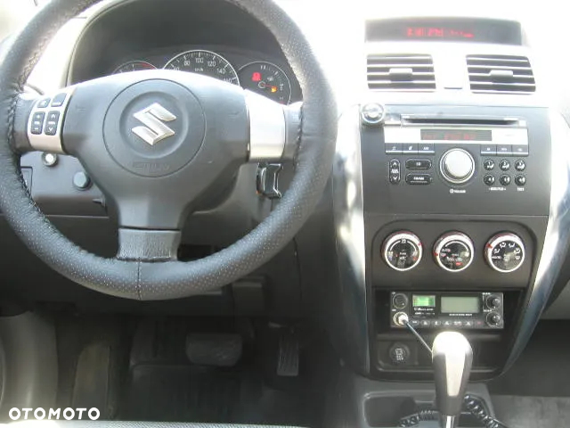 Suzuki SX4 1.6 GS / Premium - 13