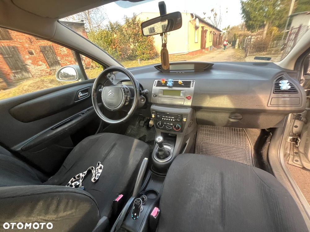 Citroën C4 1.6 HDi X - 6