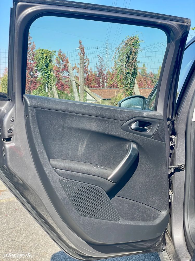 Peugeot 2008 1.6 e-HDi Allure 2-Tronic - 21