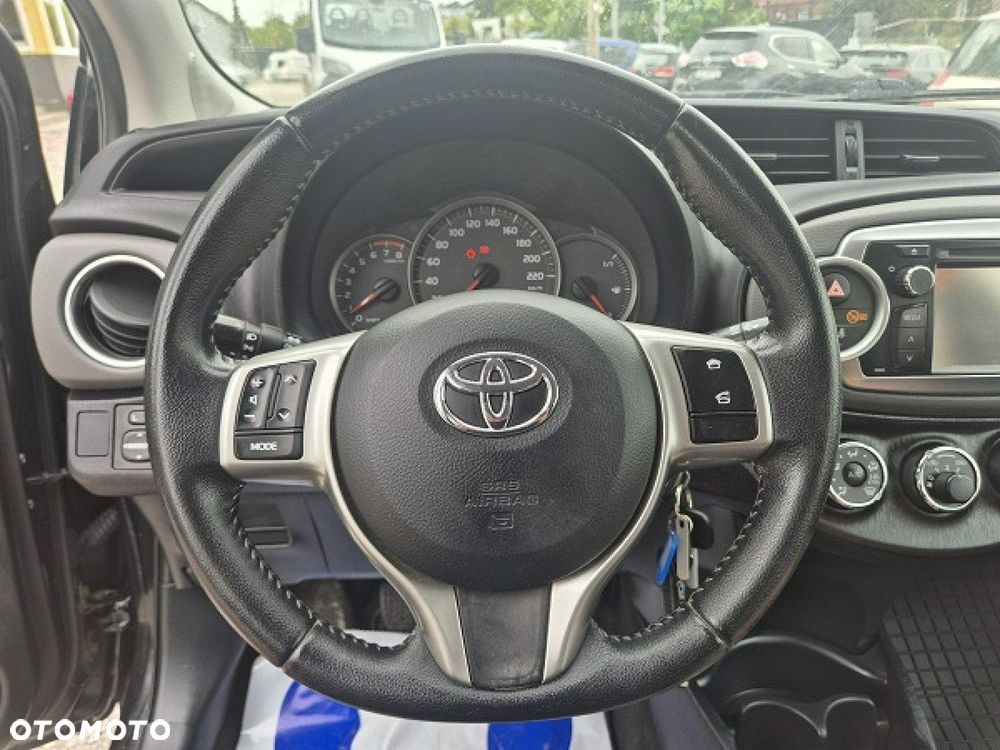 Toyota Yaris - 17