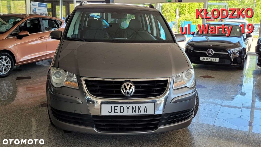 Volkswagen Touran - 5