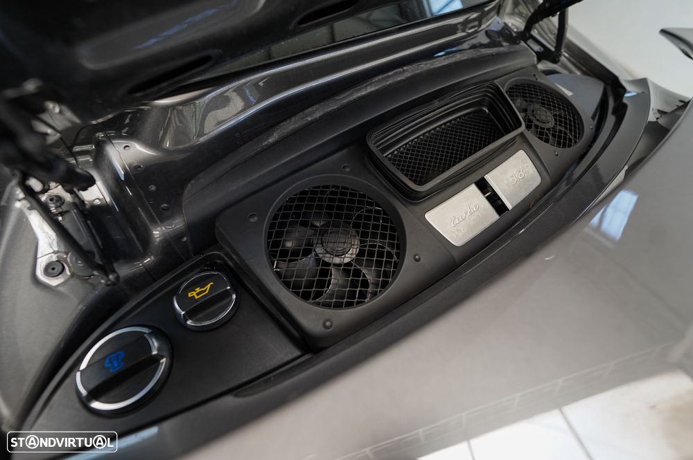 Porsche 911 (991) Turbo PDK - 40