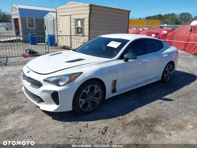 Kia Stinger 2.0 T-GDI L - 2