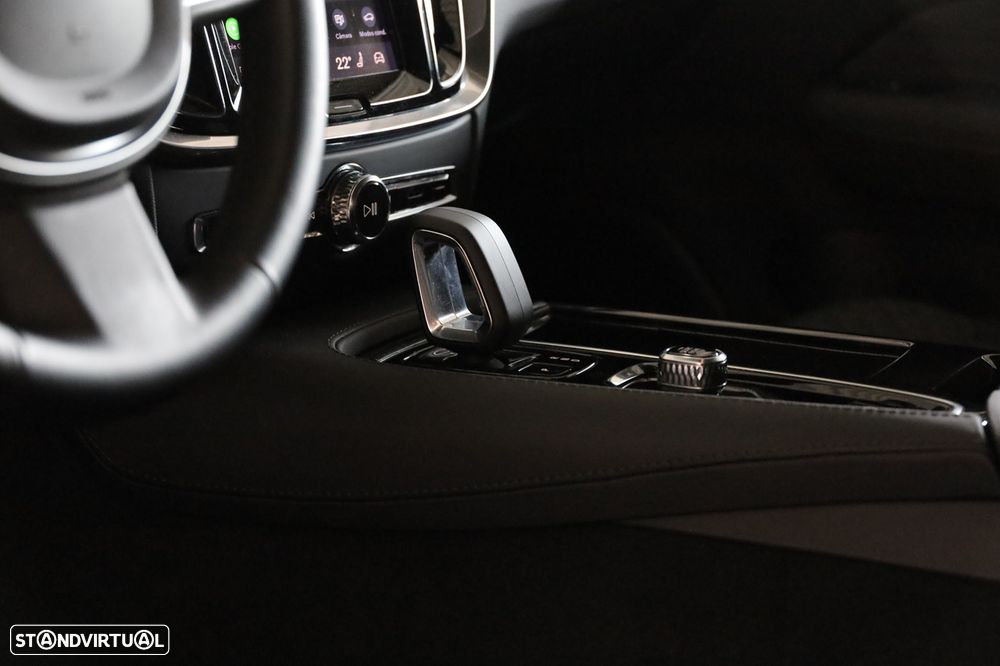 Volvo V60 2.0 T6 AWD TE Core - 11