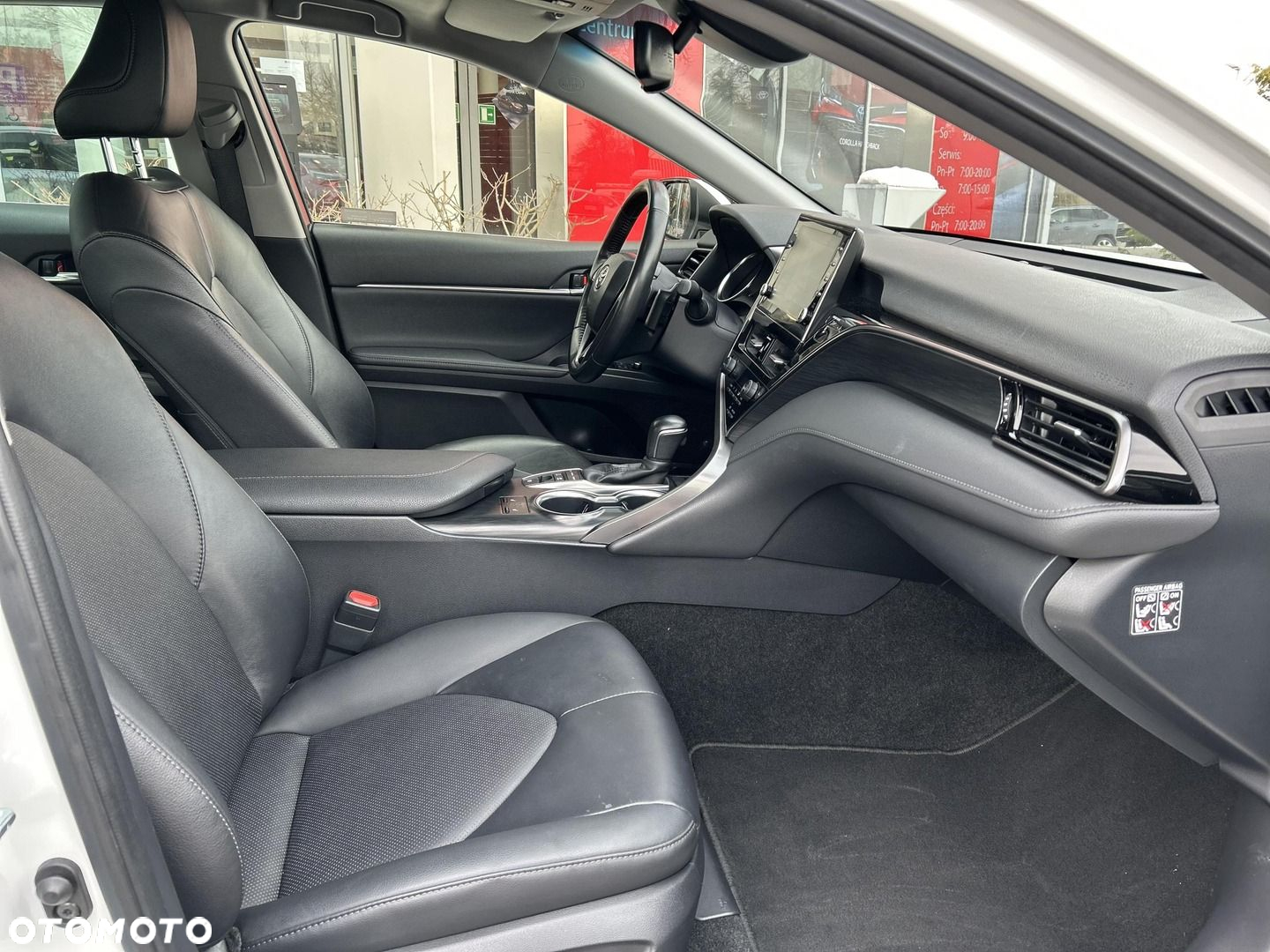 Toyota Camry - 10