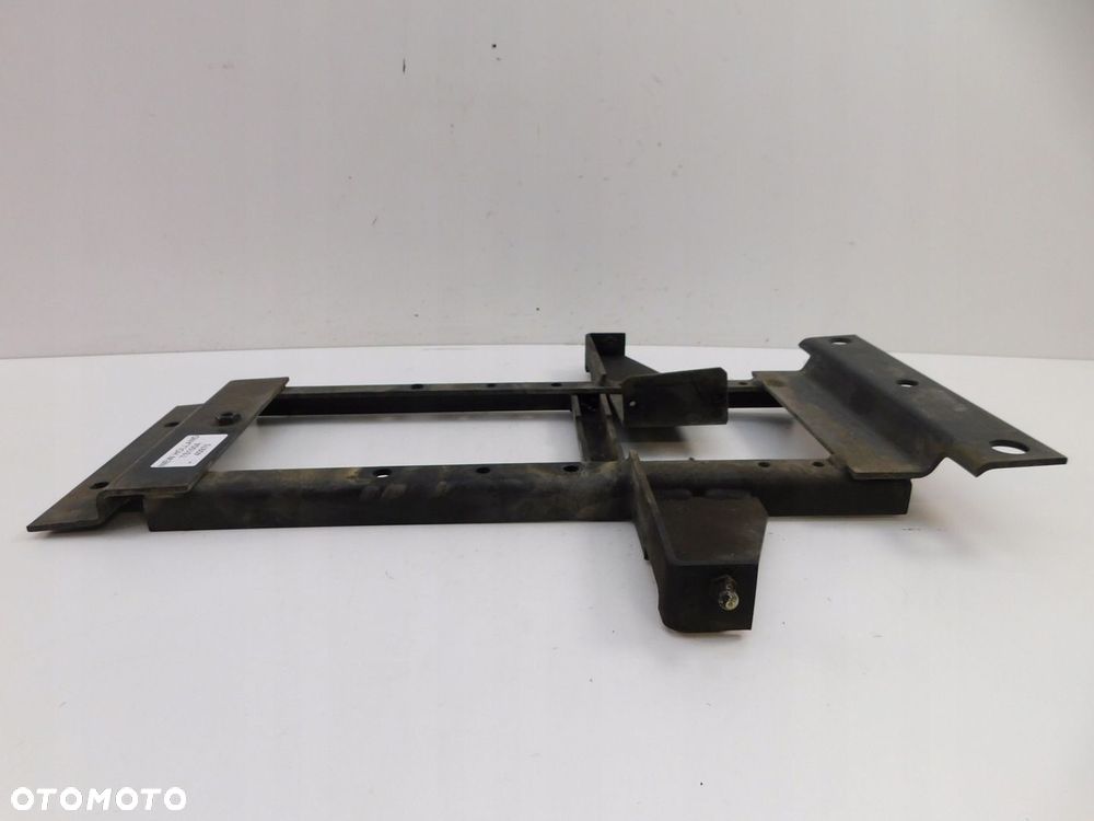 NEW HOLLAND TS 100A ŁAPA STELAŻ WZMOCNIENIE - 4