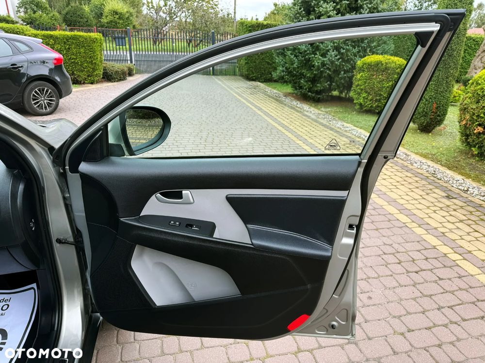 Kia Sportage 2.0 GDI 2WD Spirit - 37