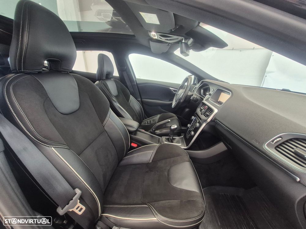 Volvo V40 2.0 D2 R-Design - 22