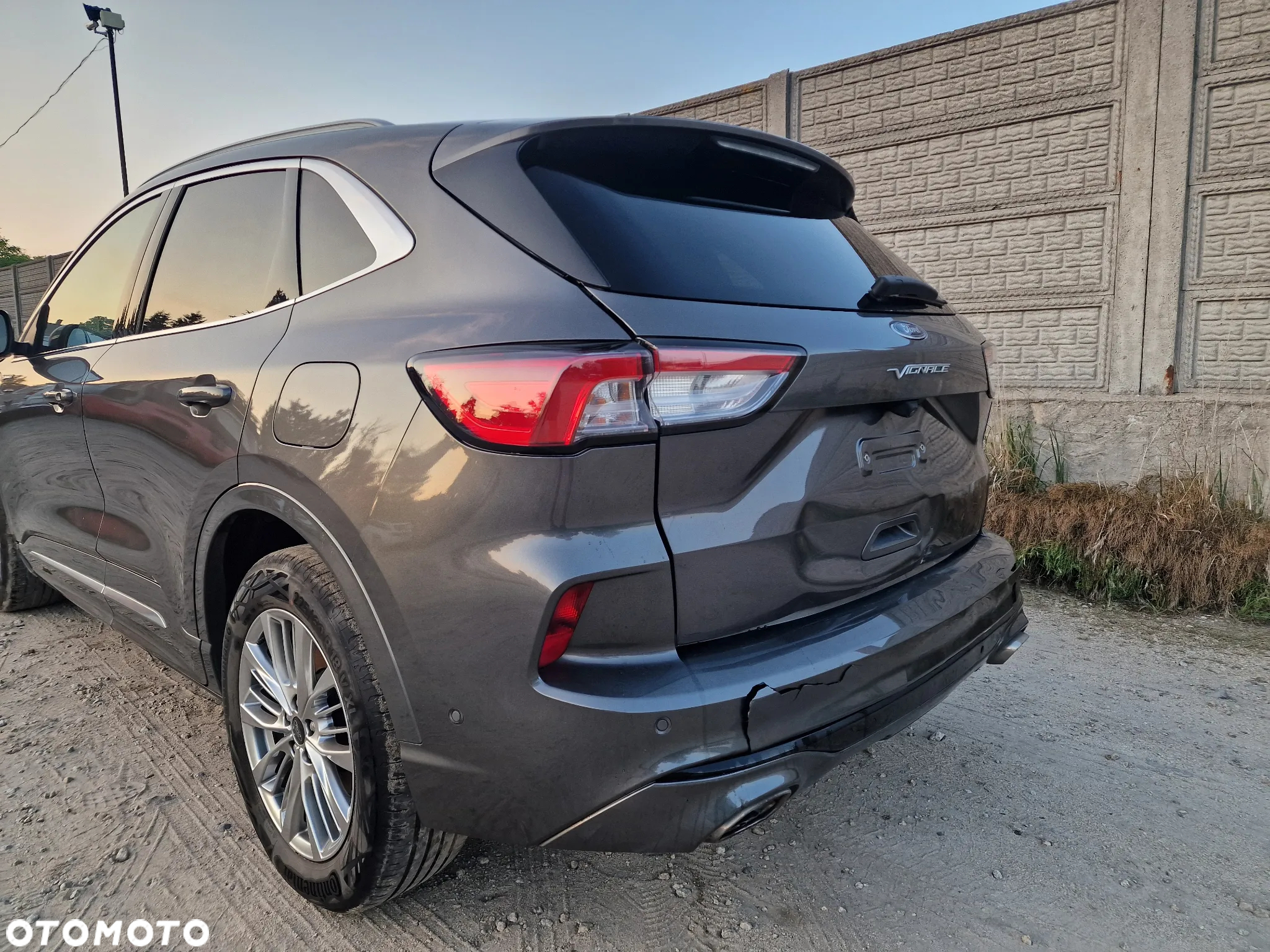 Ford Kuga 2.5 Duratec PHEV VIGNALE - 21
