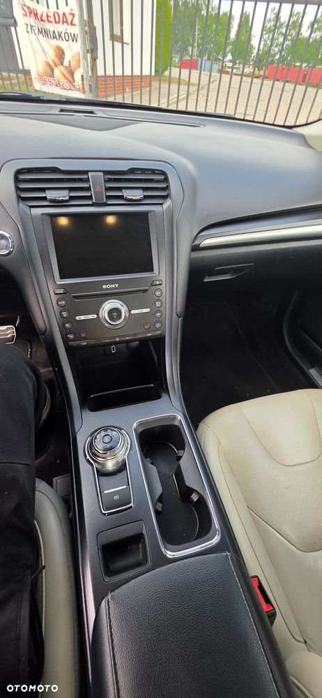 Ford Fusion 2.0 EcoBoost Titanium - 14