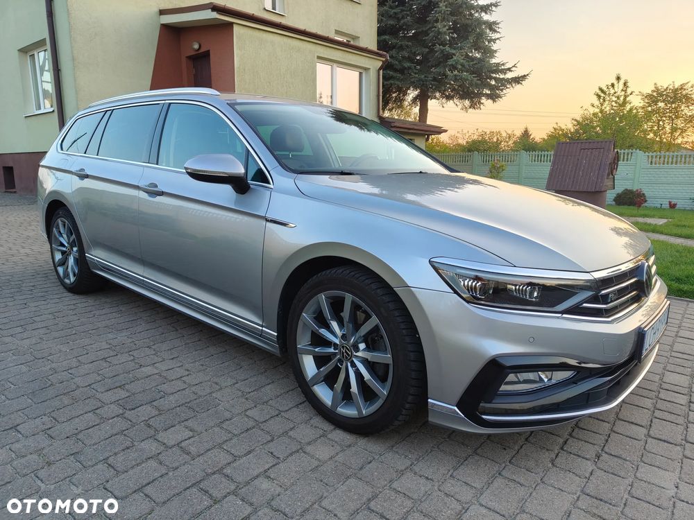 Volkswagen Passat Variant 2.0 TDI SCR DSG 4Motion Elegance - 14