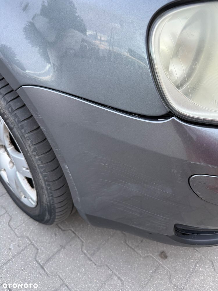 Volkswagen Touran 1.9 TDI Basis DSG - 18