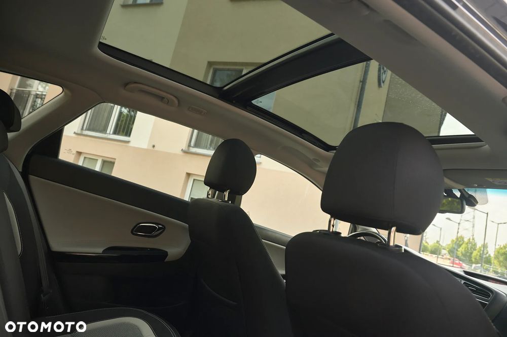Kia Ceed 1.6 CRDi 128 Platinum Edition - 32