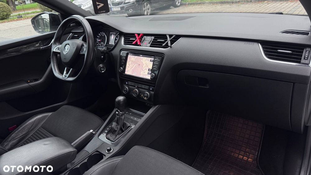 Skoda Octavia 2.0 TDI DSG RS - 12