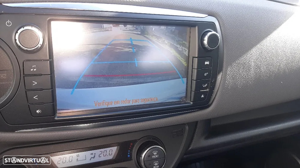Toyota Yaris 1.5 HSD Comfort - 8