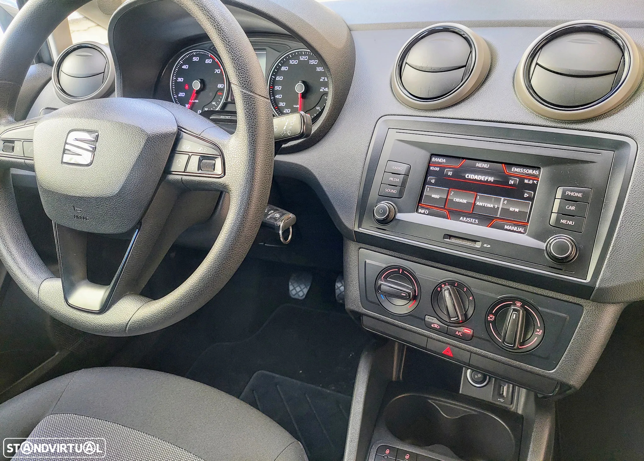 SEAT Ibiza 1.0 Reference - 35