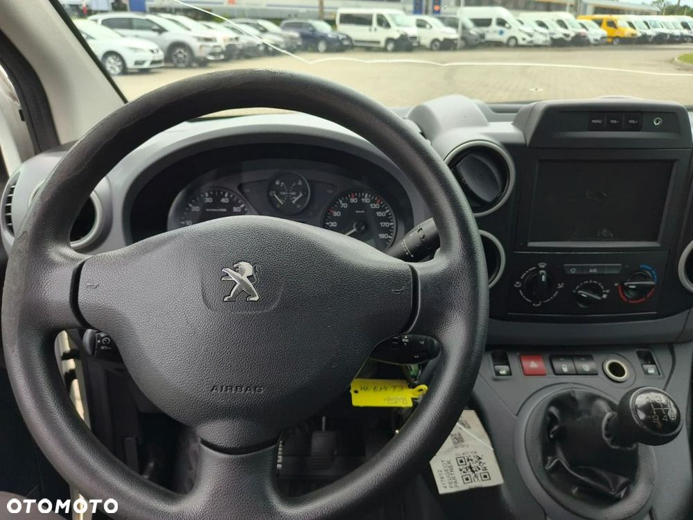 Peugeot Partner - 11