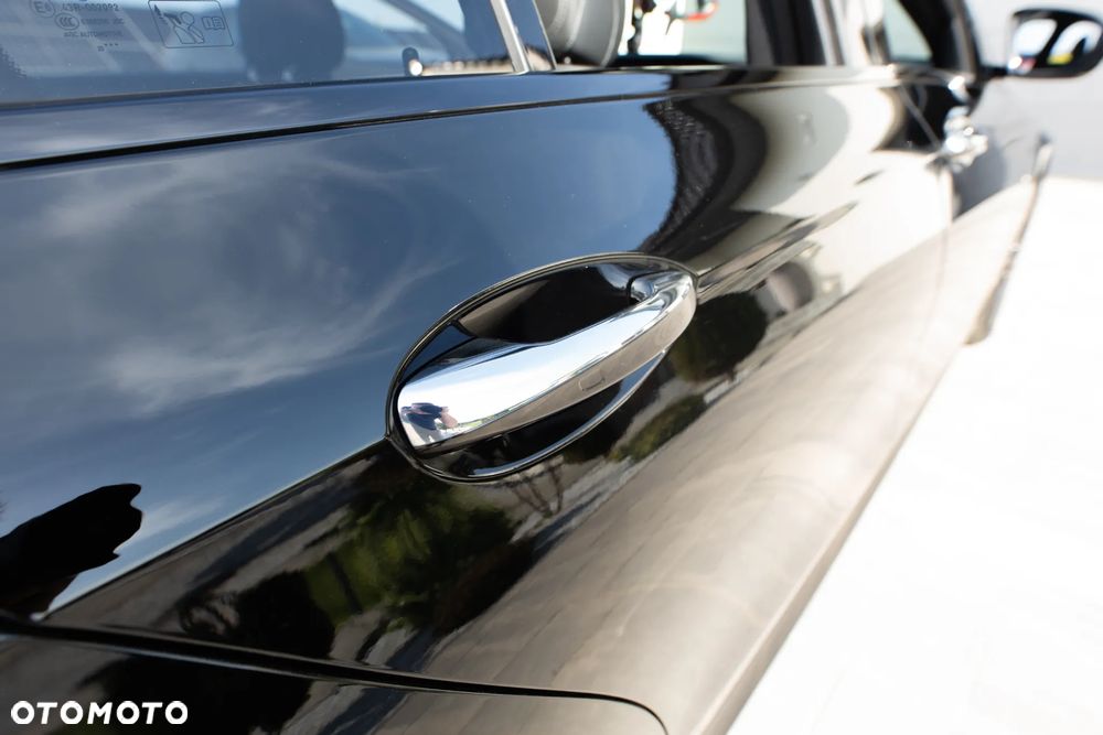 Mercedes-Benz Klasa E 300 4Matic 9G-TRONIC AMG Line - 29