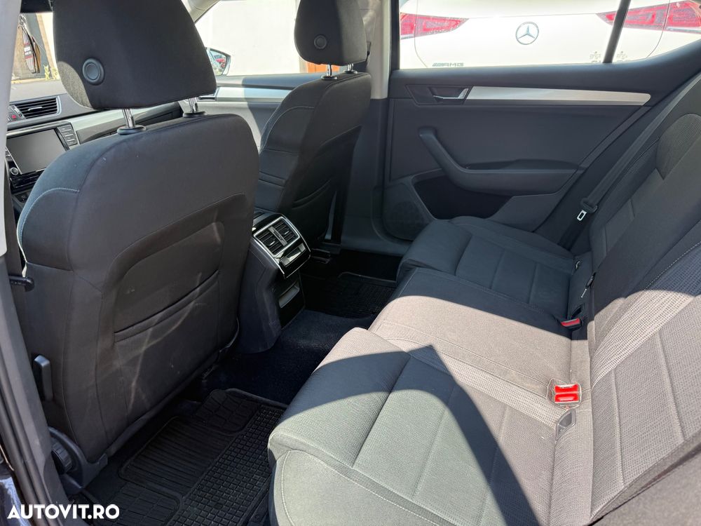 Skoda Superb 1.6 TDI DSG Style - 17