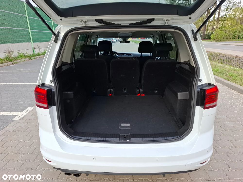 Volkswagen Touran 2.0 TDI SCR DSG Highline - 14