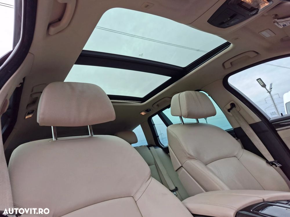 BMW Seria 5 525d xDrive Touring - 7
