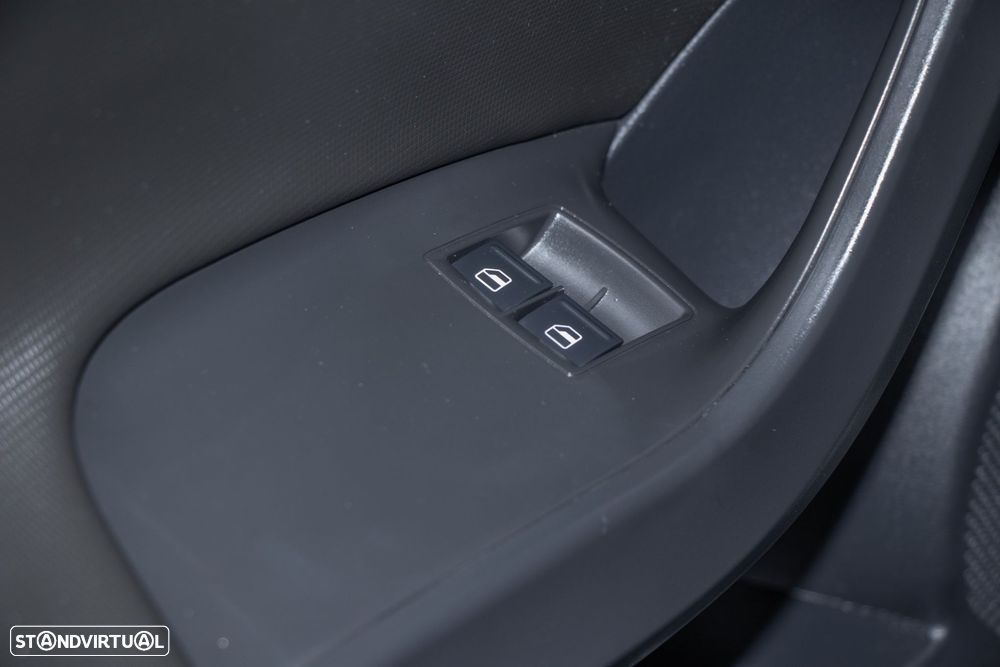 SEAT Ibiza SC 2.0 TDi FR - 24