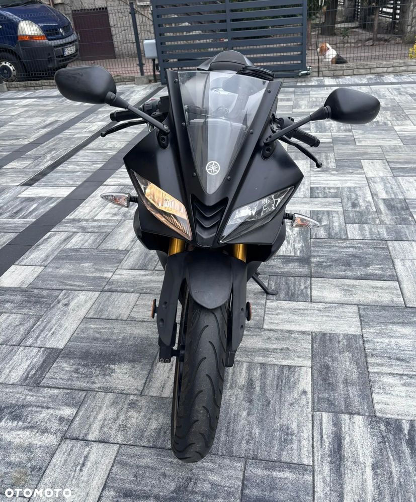 Yamaha YZF - 3