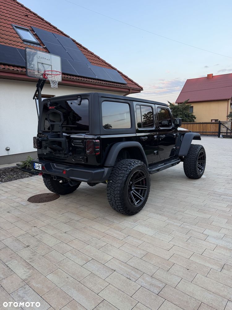 Jeep Wrangler - 2