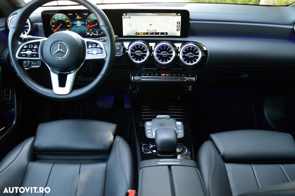 Mercedes-Benz CLA 180 7G-DCT Special Edition - 7
