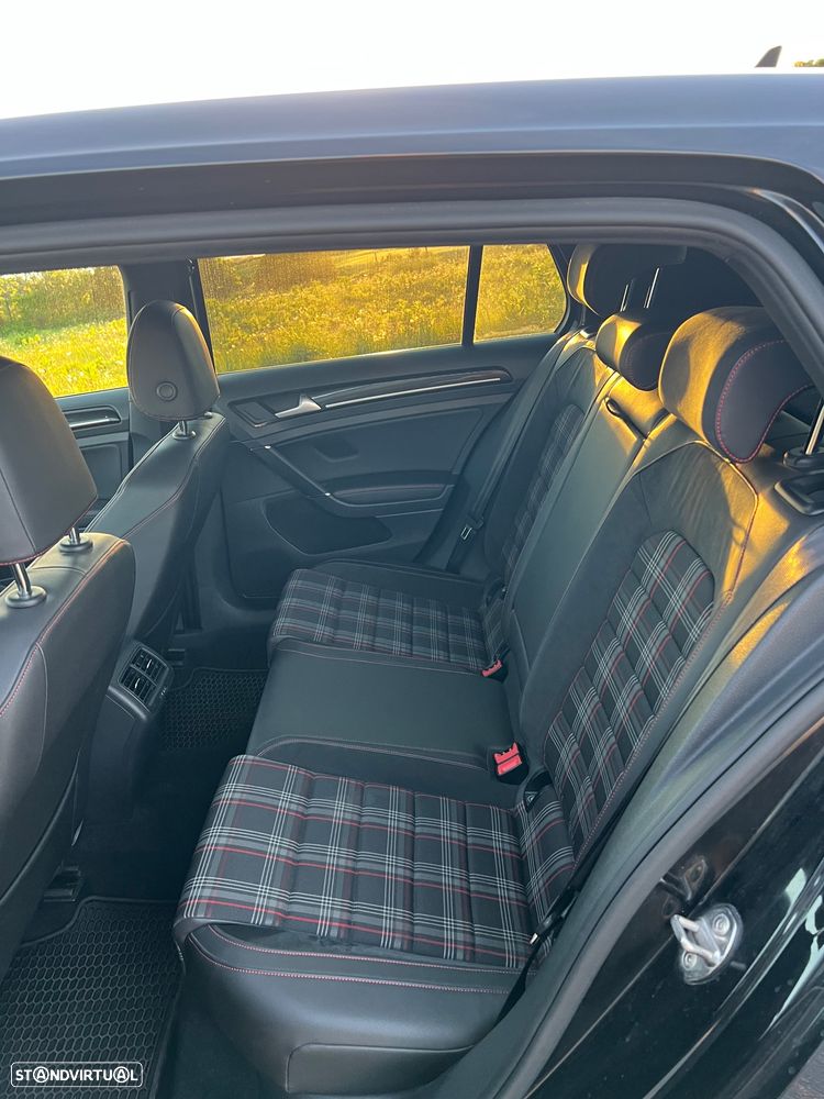 VW Golf GTI Performance BlueMotion DSG - 18