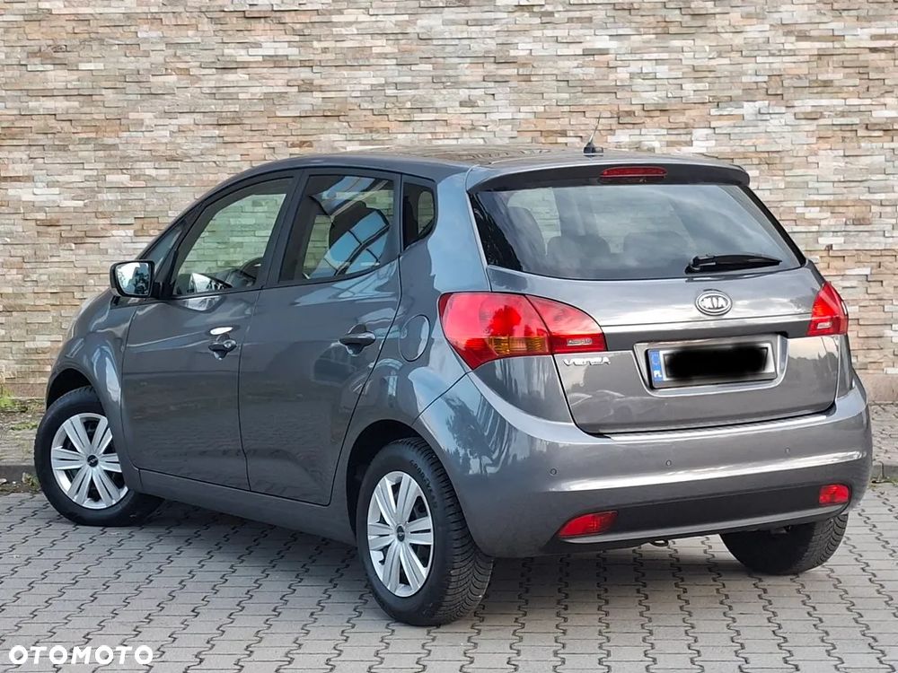 Kia Venga 1.4 CVVT Titanium Collection - 3