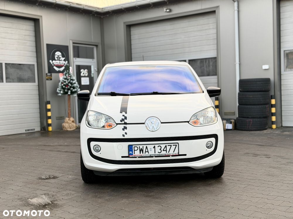 Volkswagen up! BlueMotion Technology street - 8