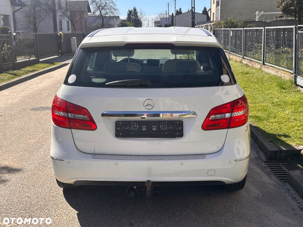 Mercedes-Benz Klasa B 180 CDI BlueEFFICIENCY Edition - 4
