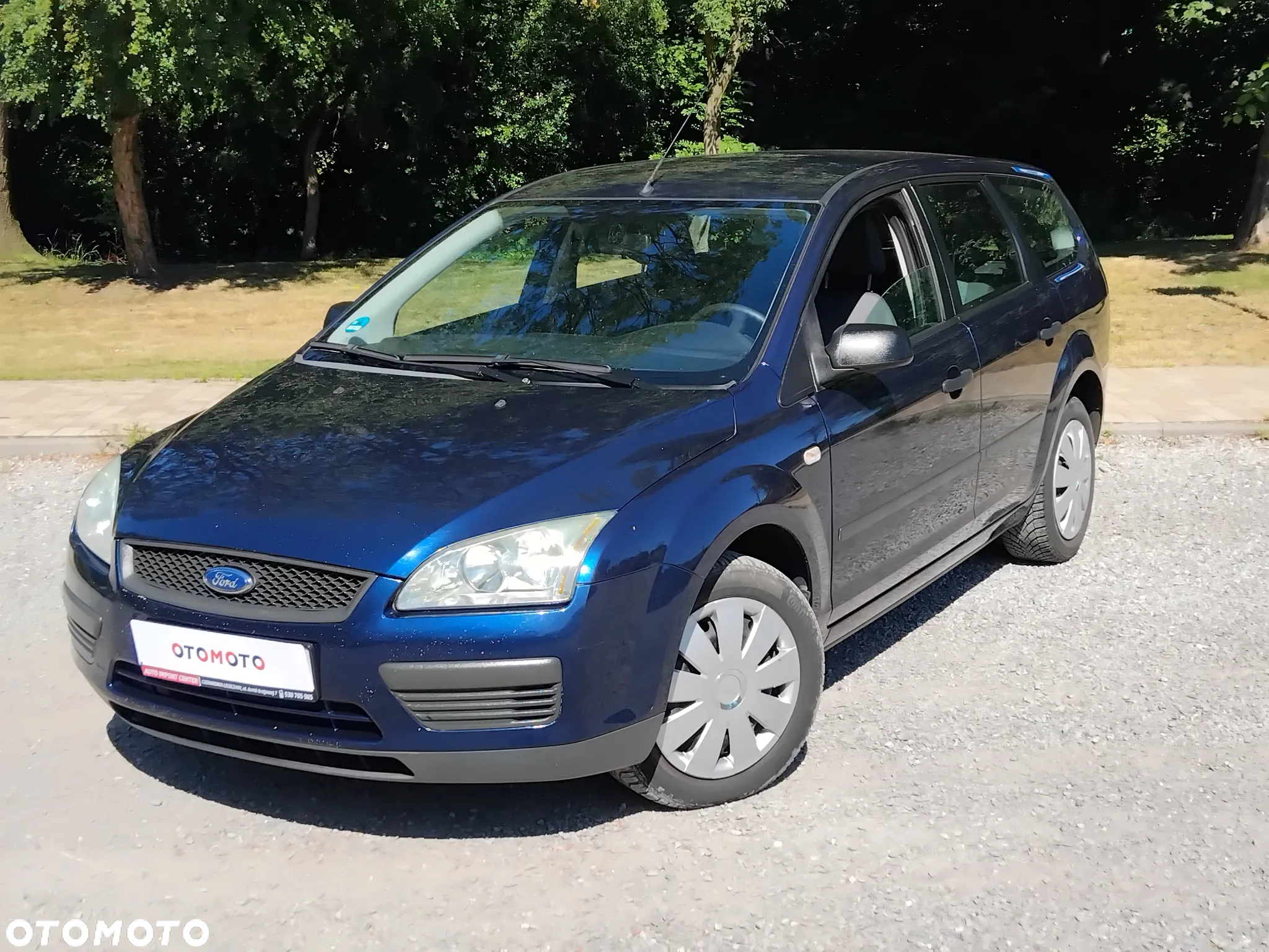 Ford Focus Turnier 2.0 16V Style - 23