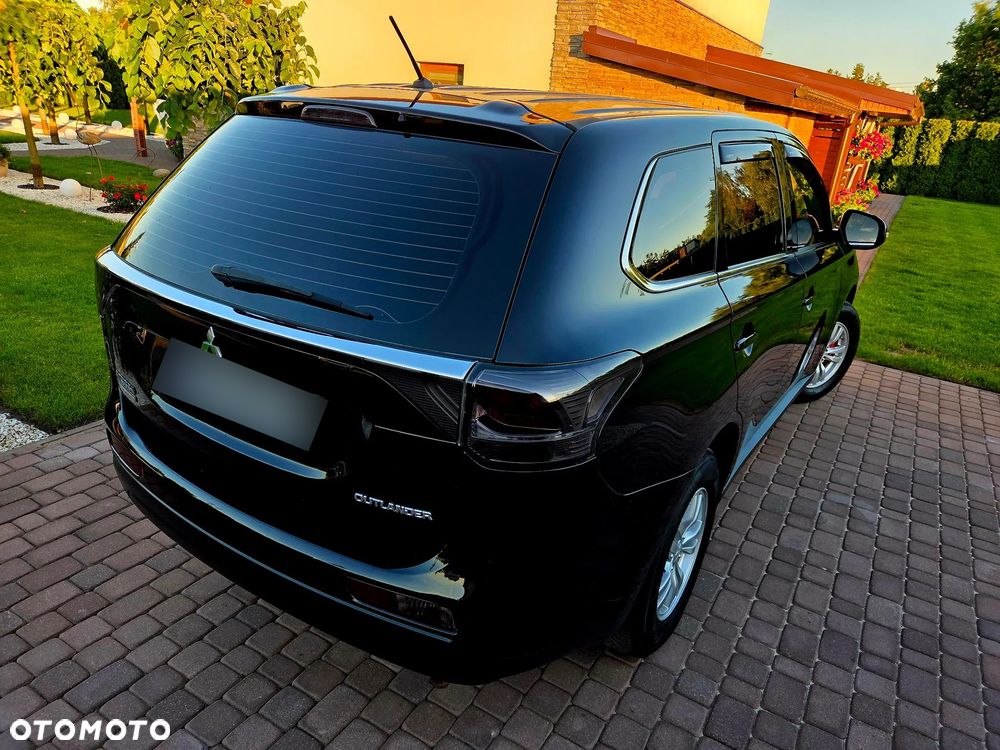 Mitsubishi Outlander - 26