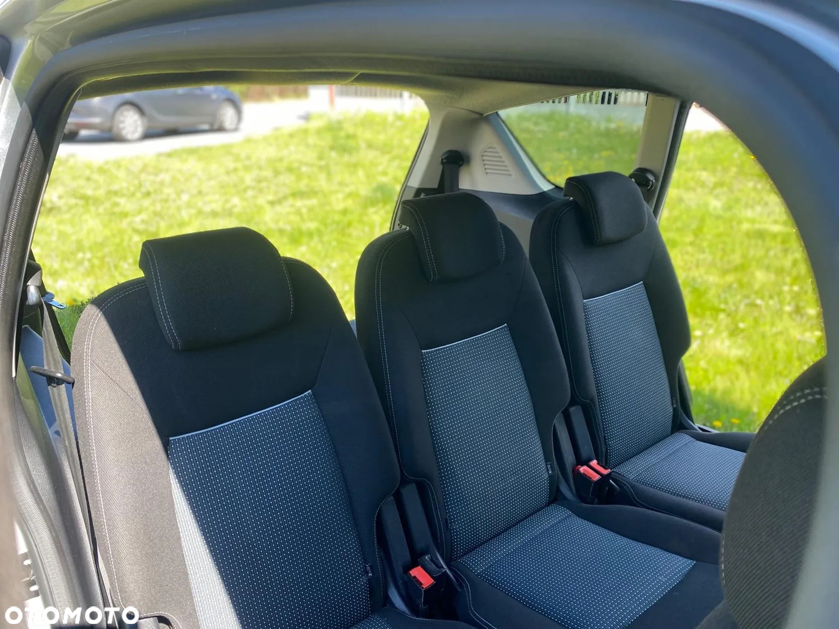 Ford S-Max 2.0 Ambiente - 25