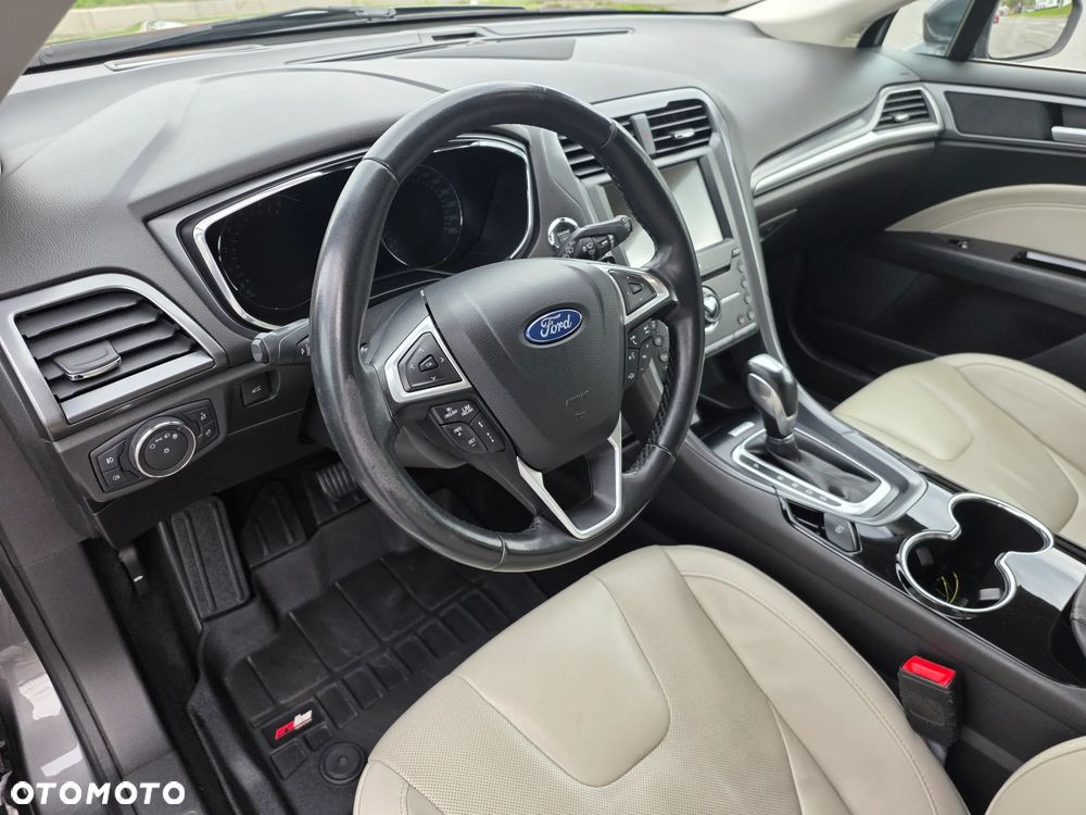 Ford Mondeo 2.0 TDCi Titanium PowerShift - 16