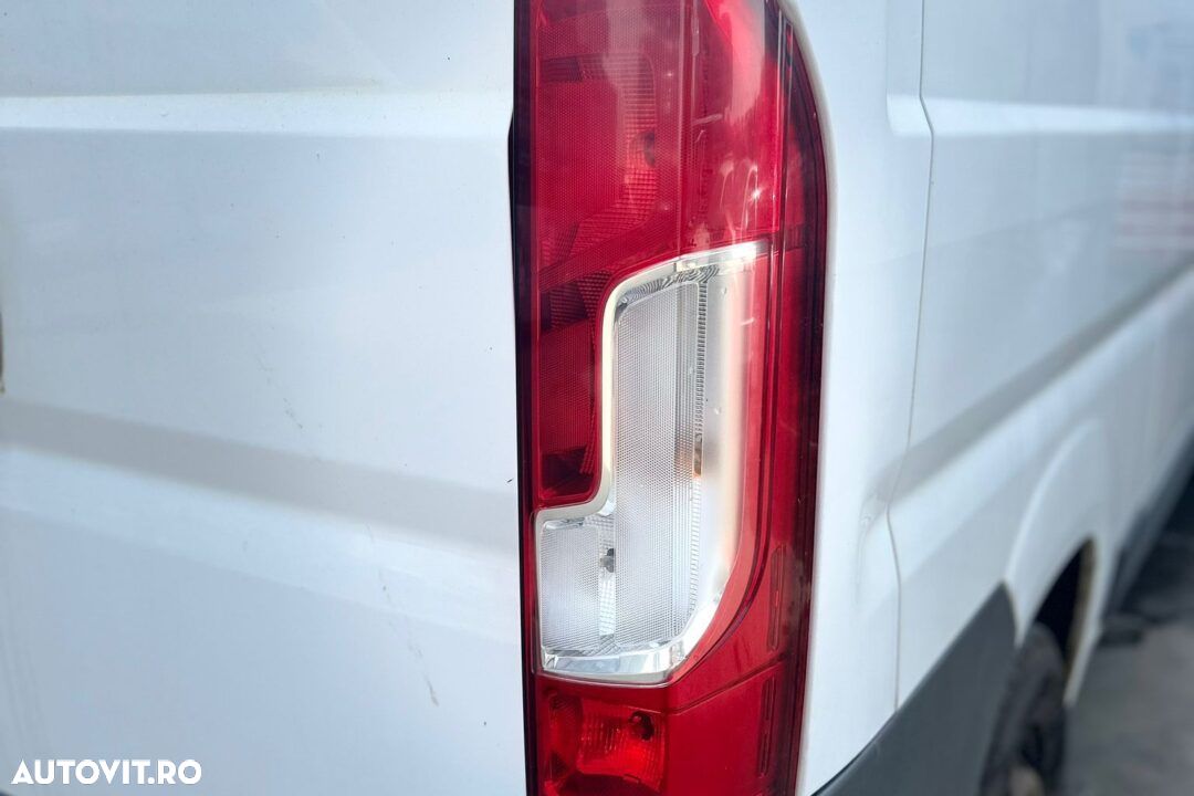 STOP DREAPTA FIAT DUCATO 2016 - 1