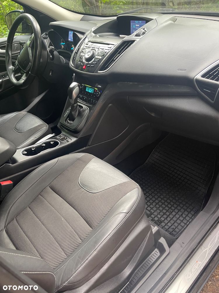 Ford Kuga 2.0 TDCi 4WD Titanium - 6
