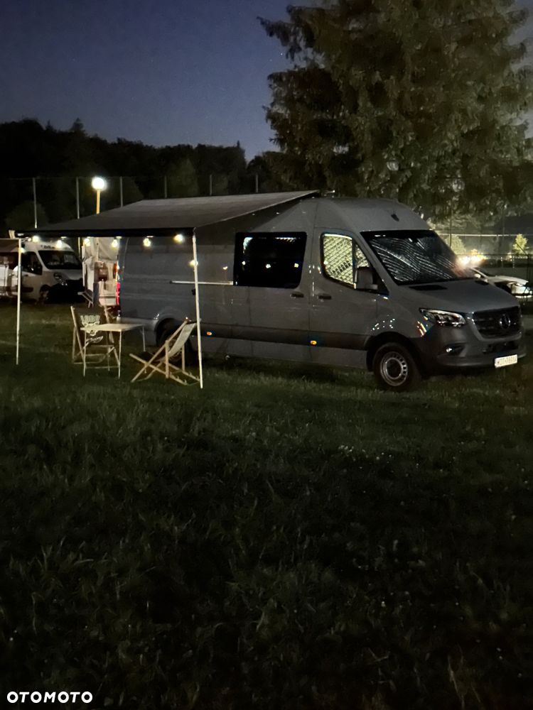 Mercedes-Benz Sprinter 319 - 21