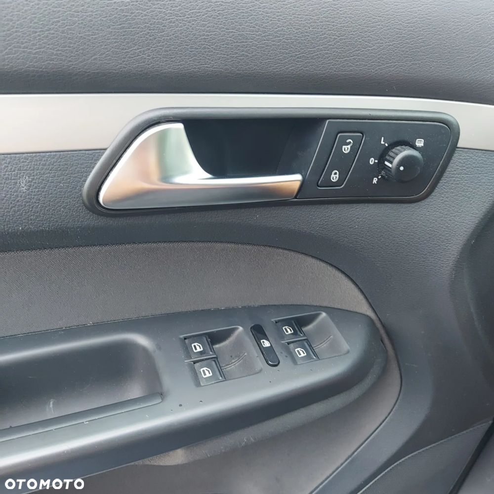 Volkswagen Touran 1.4 TSI EcoFuel Comfortline - 13