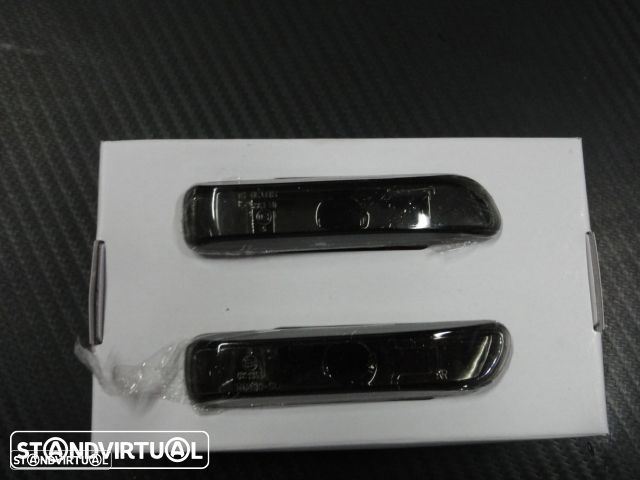 Piscas, Farolins Laterais + lâmpadas cromadas para BMW E46 98-01, E46 COUPE / CABRIO 98-06, E46 COMPAC fundo preto ou em cristal. - 4