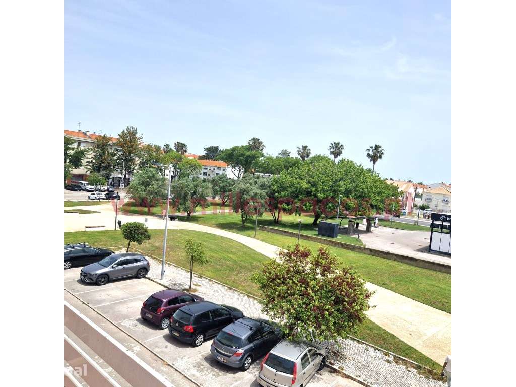 T3 c/ Garagem e Arrecadação 40m2 - Grande imagem: 2/31